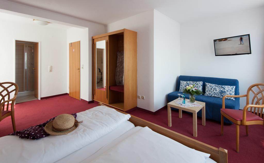 Hotel An'T Yachthaven à Harlesiel Extérieur photo